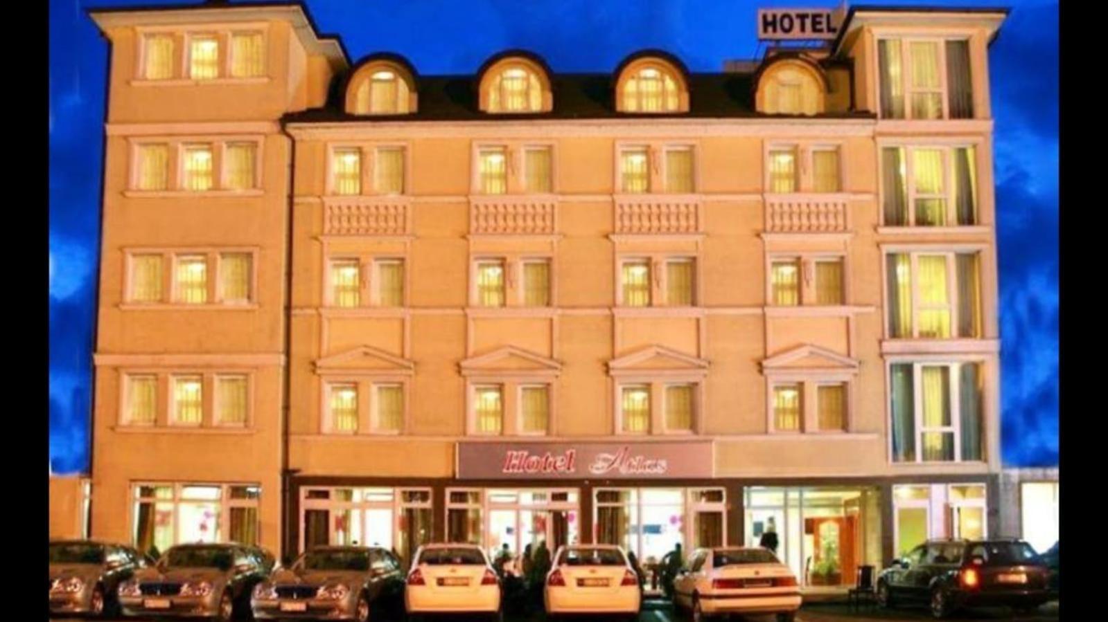 Hotel Atlas Novi Pazar Extérieur photo