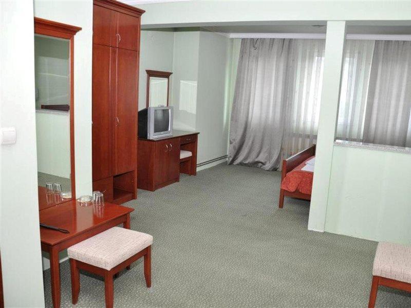 Hotel Atlas Novi Pazar Extérieur photo