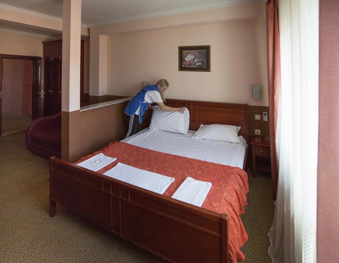 Hotel Atlas Novi Pazar Extérieur photo