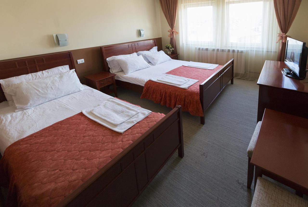 Hotel Atlas Novi Pazar Extérieur photo