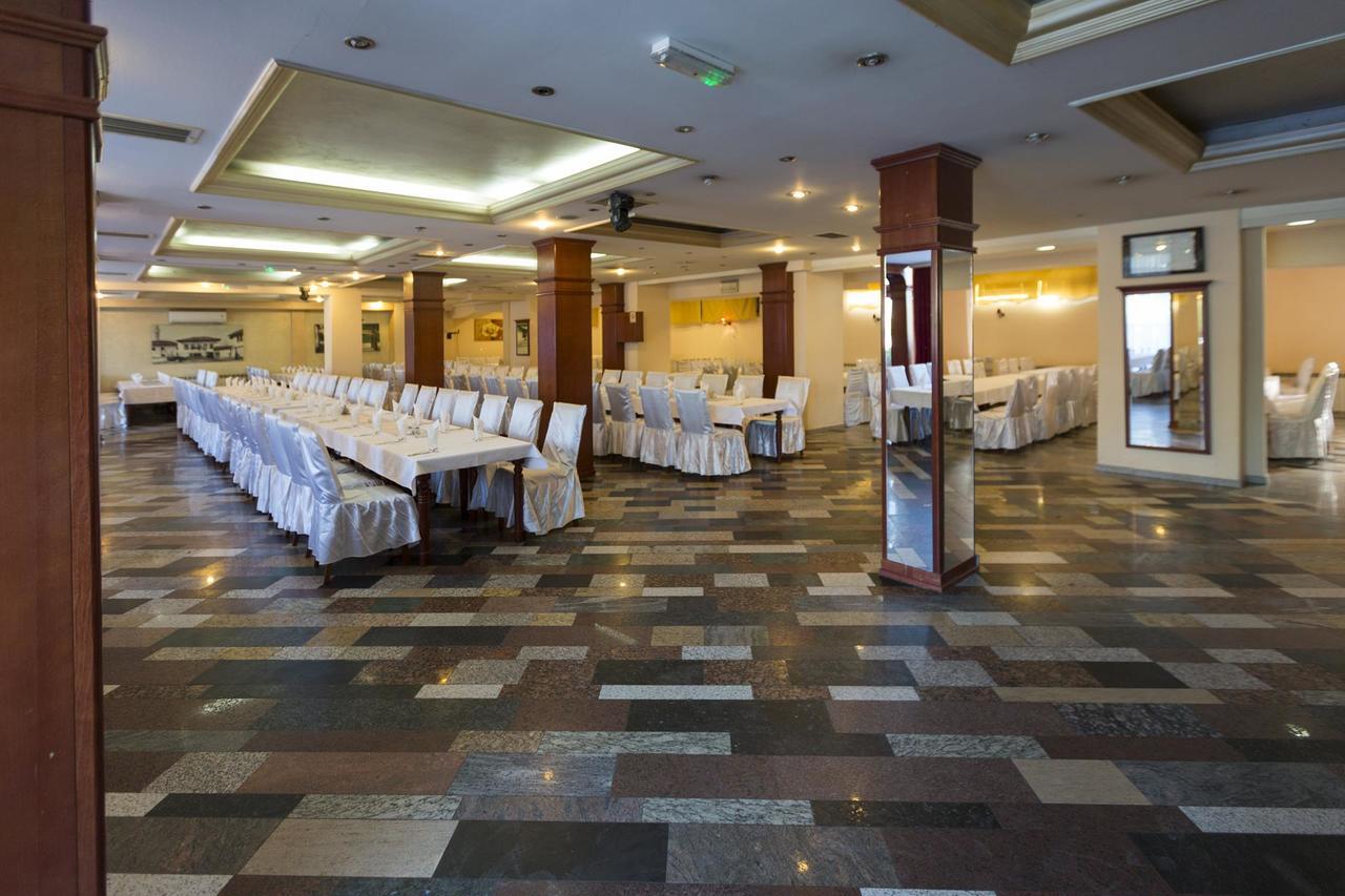 Hotel Atlas Novi Pazar Extérieur photo