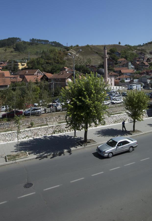 Hotel Atlas Novi Pazar Extérieur photo