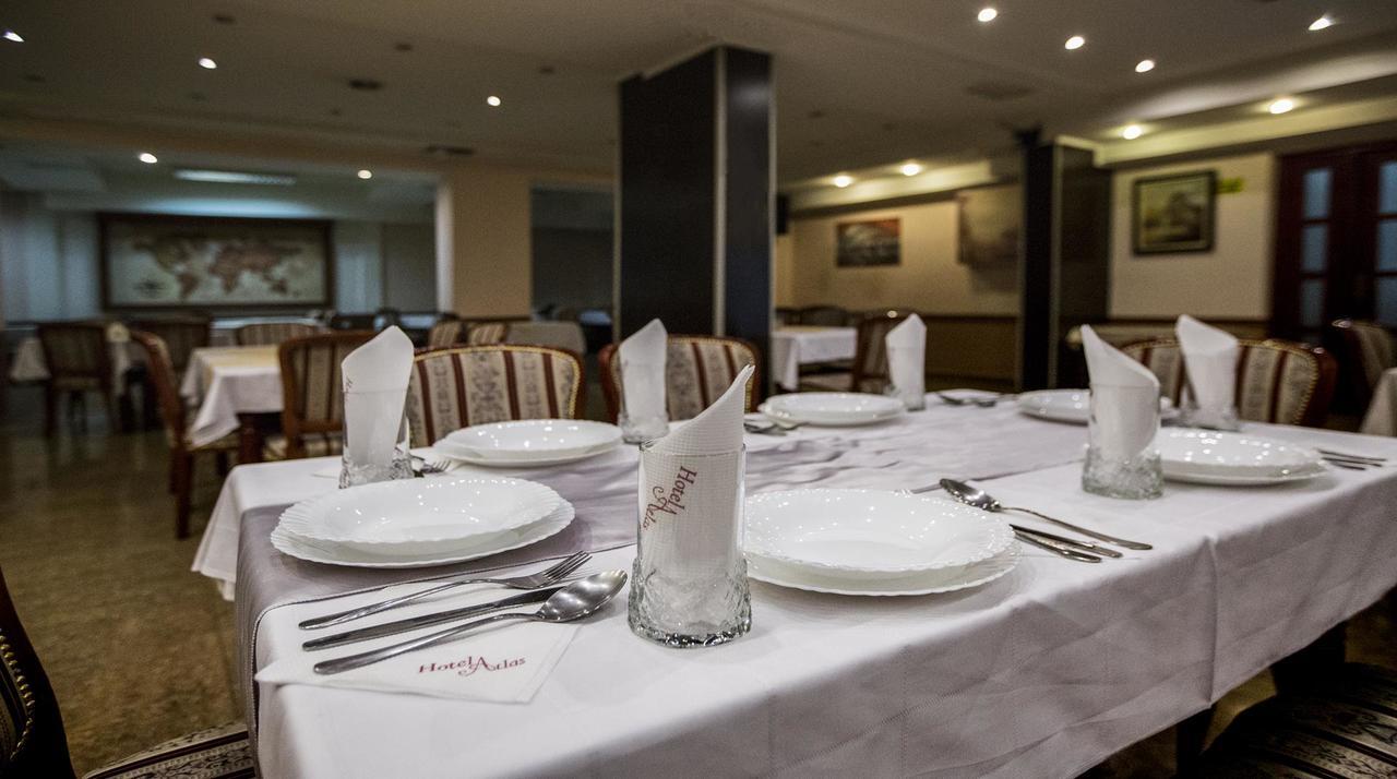 Hotel Atlas Novi Pazar Extérieur photo